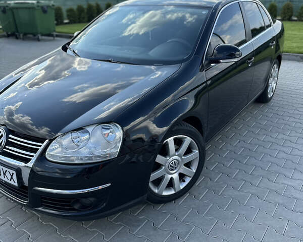 Черный Фольксваген Джетта, объемом двигателя 1.6 л и пробегом 221 тыс. км за 6600 $, фото 10 на Automoto.ua