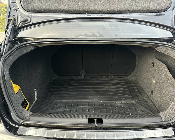 Чорний Фольксваген Джетта, об'ємом двигуна 1.6 л та пробігом 327 тис. км за 4400 $, фото 31 на Automoto.ua