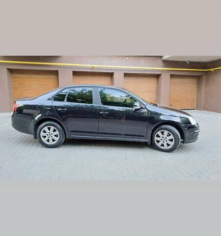 Черный Фольксваген Джетта, объемом двигателя 1.6 л и пробегом 278 тыс. км за 6000 $, фото 3 на Automoto.ua