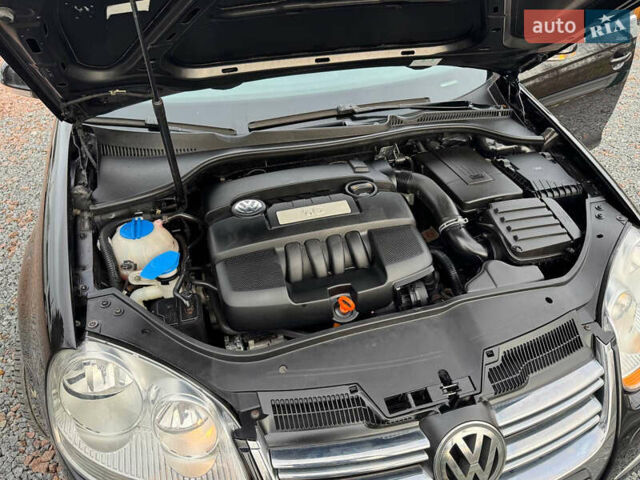 Чорний Фольксваген Джетта, об'ємом двигуна 1.6 л та пробігом 187 тис. км за 5350 $, фото 73 на Automoto.ua