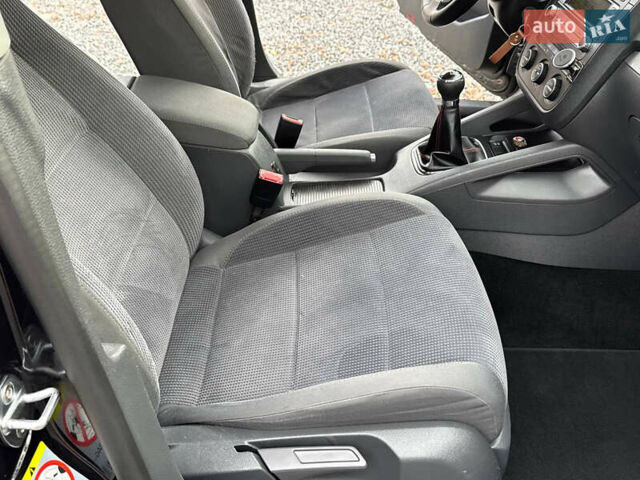 Чорний Фольксваген Джетта, об'ємом двигуна 1.6 л та пробігом 187 тис. км за 5350 $, фото 57 на Automoto.ua