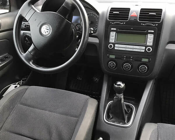 Черный Фольксваген Джетта, объемом двигателя 1.9 л и пробегом 314 тыс. км за 5700 $, фото 7 на Automoto.ua