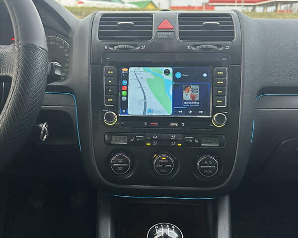 Чорний Фольксваген Джетта, об'ємом двигуна 1.6 л та пробігом 327 тис. км за 4400 $, фото 26 на Automoto.ua