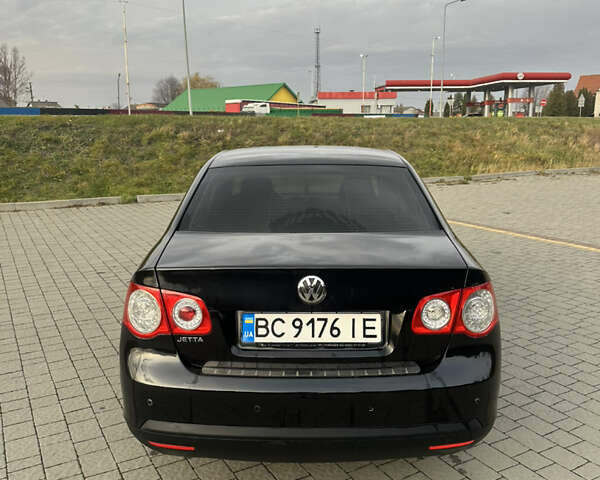Чорний Фольксваген Джетта, об'ємом двигуна 1.6 л та пробігом 327 тис. км за 4400 $, фото 10 на Automoto.ua