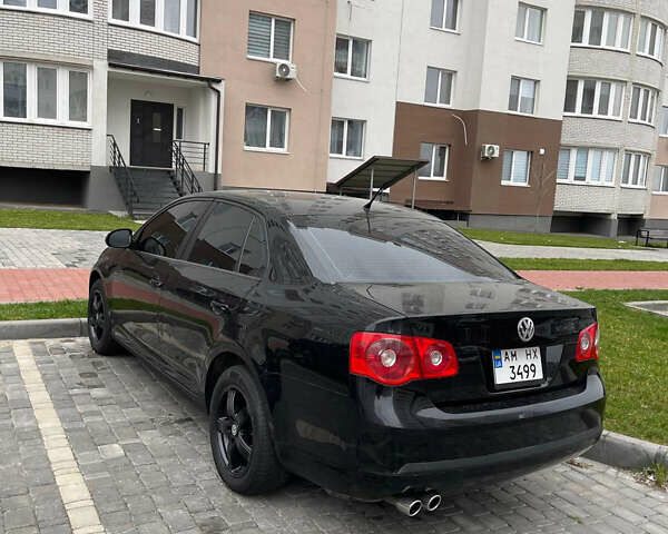 Чорний Фольксваген Джетта, об'ємом двигуна 2.48 л та пробігом 303 тис. км за 4650 $, фото 5 на Automoto.ua