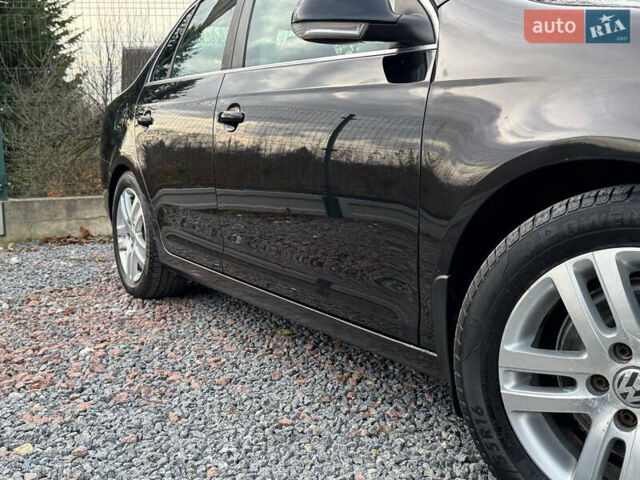 Чорний Фольксваген Джетта, об'ємом двигуна 1.6 л та пробігом 187 тис. км за 5350 $, фото 21 на Automoto.ua