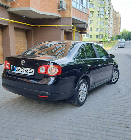 Черный Фольксваген Джетта, объемом двигателя 1.6 л и пробегом 278 тыс. км за 6000 $, фото 4 на Automoto.ua