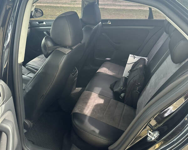 Чорний Фольксваген Джетта, об'ємом двигуна 1.6 л та пробігом 282 тис. км за 5500 $, фото 6 на Automoto.ua