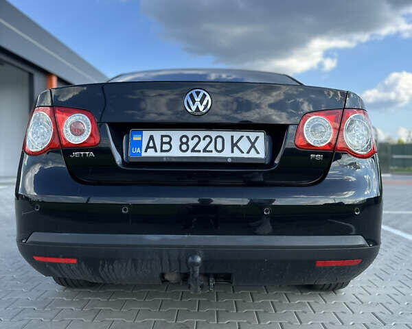 Черный Фольксваген Джетта, объемом двигателя 1.6 л и пробегом 221 тыс. км за 6600 $, фото 7 на Automoto.ua