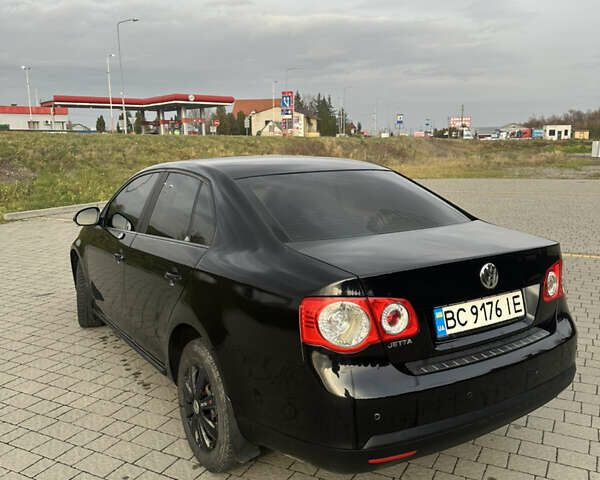 Чорний Фольксваген Джетта, об'ємом двигуна 1.6 л та пробігом 327 тис. км за 4400 $, фото 12 на Automoto.ua