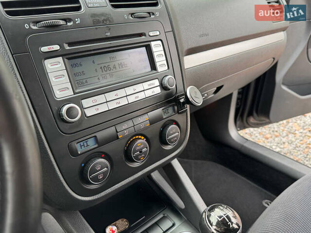 Чорний Фольксваген Джетта, об'ємом двигуна 1.6 л та пробігом 187 тис. км за 5350 $, фото 58 на Automoto.ua