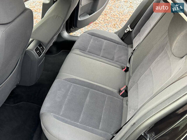 Чорний Фольксваген Джетта, об'ємом двигуна 1.6 л та пробігом 187 тис. км за 5350 $, фото 72 на Automoto.ua