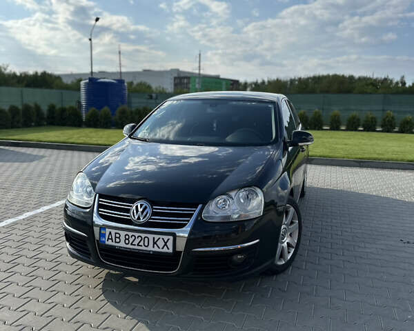 Черный Фольксваген Джетта, объемом двигателя 1.6 л и пробегом 221 тыс. км за 6600 $, фото 2 на Automoto.ua