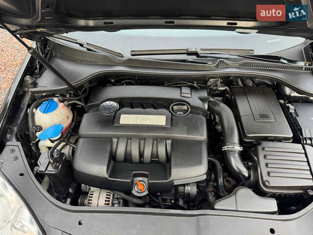 Чорний Фольксваген Джетта, об'ємом двигуна 1.6 л та пробігом 187 тис. км за 5350 $, фото 74 на Automoto.ua