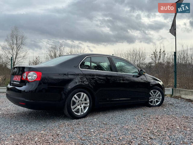 Чорний Фольксваген Джетта, об'ємом двигуна 1.6 л та пробігом 187 тис. км за 5350 $, фото 38 на Automoto.ua
