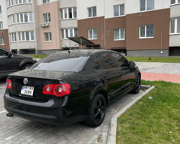 Чорний Фольксваген Джетта, об'ємом двигуна 2.48 л та пробігом 303 тис. км за 4650 $, фото 4 на Automoto.ua