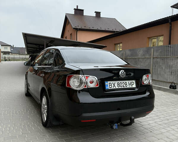 Чорний Фольксваген Джетта, об'ємом двигуна 1.6 л та пробігом 272 тис. км за 4300 $, фото 4 на Automoto.ua