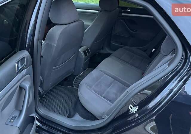 Черный Фольксваген Джетта, объемом двигателя 1.9 л и пробегом 346 тыс. км за 6300 $, фото 4 на Automoto.ua