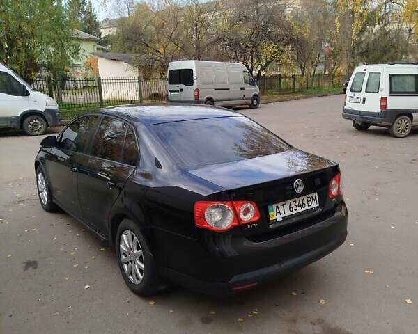 Черный Фольксваген Джетта, объемом двигателя 1.6 л и пробегом 151 тыс. км за 5200 $, фото 7 на Automoto.ua