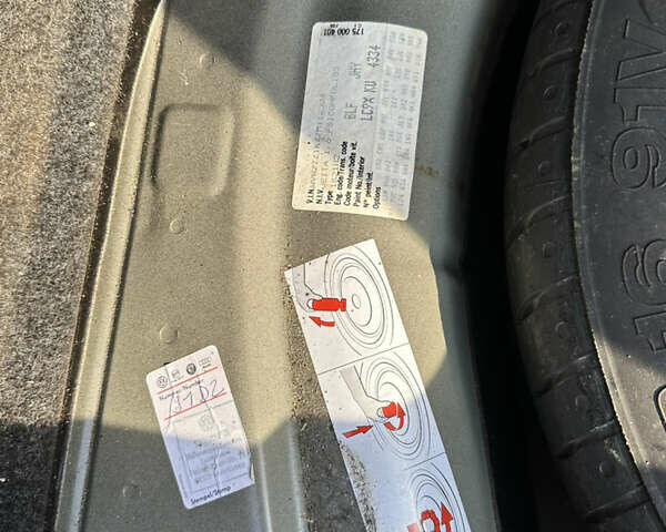 Черный Фольксваген Джетта, объемом двигателя 1.6 л и пробегом 221 тыс. км за 6600 $, фото 21 на Automoto.ua