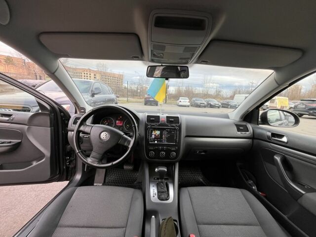 Черный Фольксваген Джетта, объемом двигателя 1.6 л и пробегом 340 тыс. км за 3500 $, фото 7 на Automoto.ua