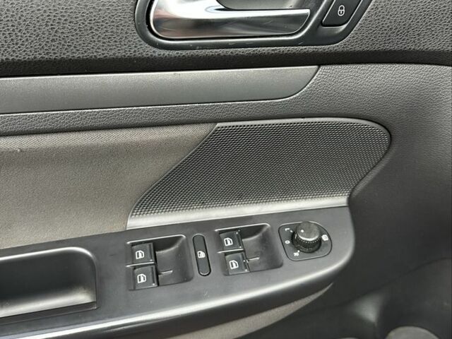 Черный Фольксваген Джетта, объемом двигателя 1.9 л и пробегом 296 тыс. км за 6800 $, фото 16 на Automoto.ua