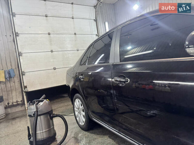 Черный Фольксваген Джетта, объемом двигателя 1.6 л и пробегом 257 тыс. км за 5600 $, фото 9 на Automoto.ua