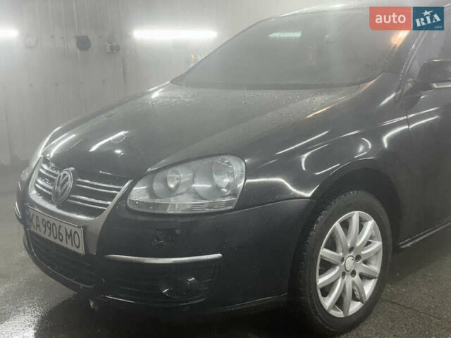 Черный Фольксваген Джетта, объемом двигателя 1.6 л и пробегом 257 тыс. км за 5600 $, фото 1 на Automoto.ua