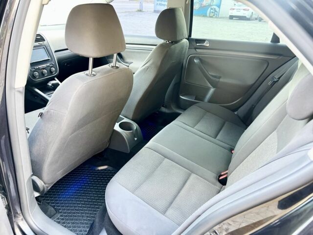 Черный Фольксваген Джетта, объемом двигателя 1.9 л и пробегом 296 тыс. км за 6999 $, фото 12 на Automoto.ua