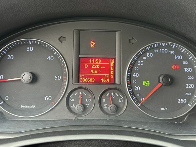 Черный Фольксваген Джетта, объемом двигателя 1.9 л и пробегом 296 тыс. км за 6800 $, фото 14 на Automoto.ua