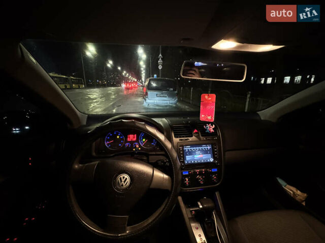 Черный Фольксваген Джетта, объемом двигателя 1.6 л и пробегом 257 тыс. км за 5600 $, фото 19 на Automoto.ua