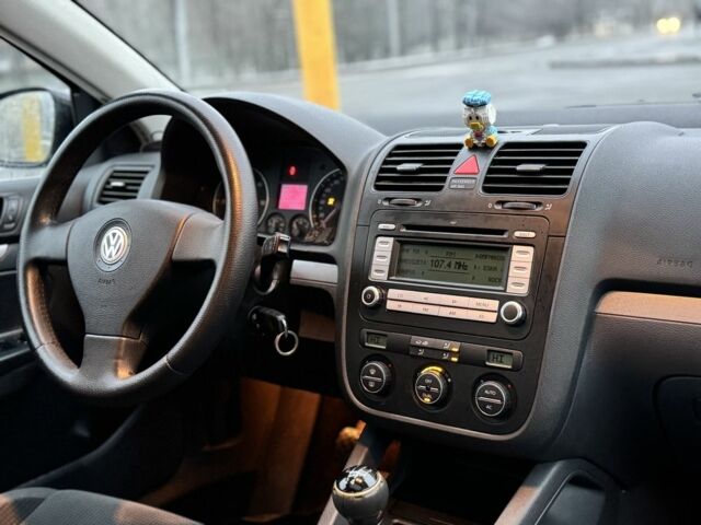 Черный Фольксваген Джетта, объемом двигателя 1.9 л и пробегом 123 тыс. км за 2800 $, фото 5 на Automoto.ua