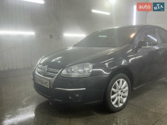 Черный Фольксваген Джетта, объемом двигателя 1.6 л и пробегом 257 тыс. км за 5600 $, фото 2 на Automoto.ua