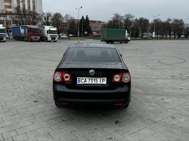 Черный Фольксваген Джетта, объемом двигателя 1.6 л и пробегом 174 тыс. км за 6900 $, фото 2 на Automoto.ua