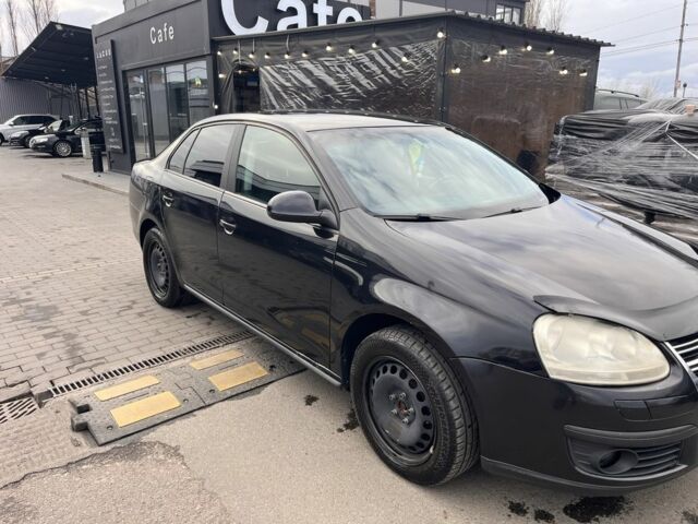 Черный Фольксваген Джетта, объемом двигателя 1.6 л и пробегом 340 тыс. км за 3500 $, фото 3 на Automoto.ua