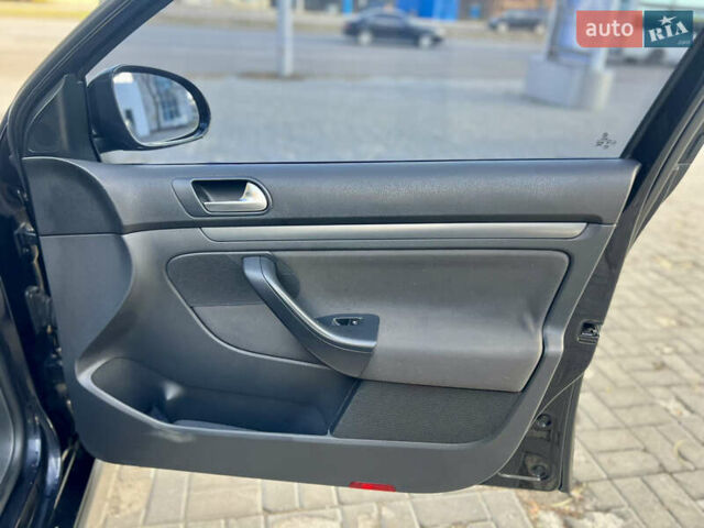 Черный Фольксваген Джетта, объемом двигателя 1.9 л и пробегом 296 тыс. км за 6999 $, фото 18 на Automoto.ua