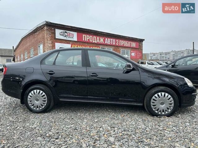 Черный Фольксваген Джетта, объемом двигателя 1.6 л и пробегом 251 тыс. км за 6200 $, фото 6 на Automoto.ua