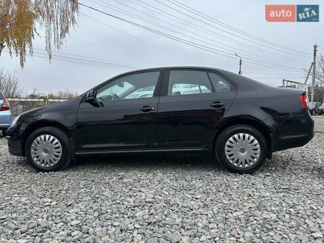 Черный Фольксваген Джетта, объемом двигателя 1.6 л и пробегом 251 тыс. км за 6200 $, фото 5 на Automoto.ua