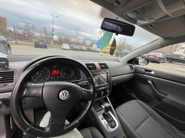 Черный Фольксваген Джетта, объемом двигателя 1.6 л и пробегом 340 тыс. км за 3500 $, фото 10 на Automoto.ua