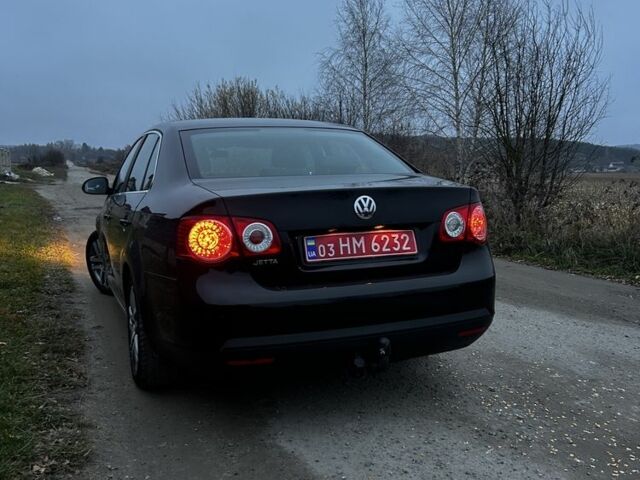 Черный Фольксваген Джетта, объемом двигателя 1.4 л и пробегом 260 тыс. км за 6550 $, фото 3 на Automoto.ua
