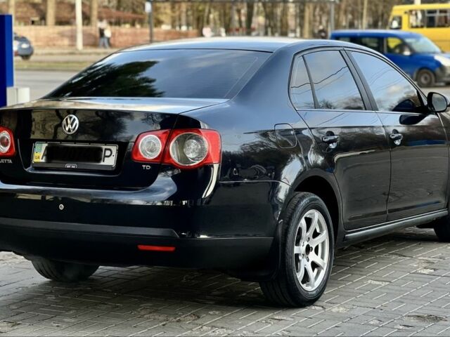 Черный Фольксваген Джетта, объемом двигателя 1.9 л и пробегом 296 тыс. км за 6999 $, фото 5 на Automoto.ua