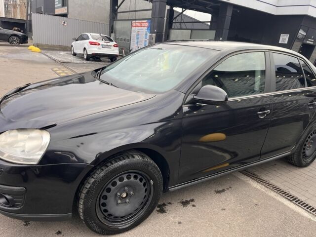 Черный Фольксваген Джетта, объемом двигателя 1.6 л и пробегом 340 тыс. км за 3500 $, фото 4 на Automoto.ua