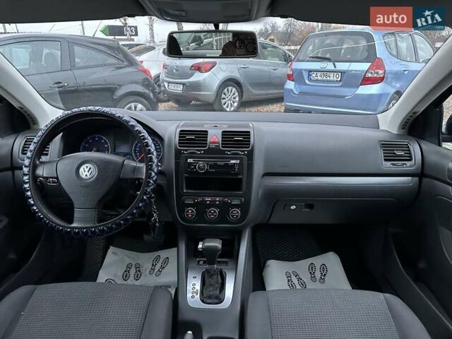 Черный Фольксваген Джетта, объемом двигателя 1.6 л и пробегом 251 тыс. км за 6200 $, фото 17 на Automoto.ua