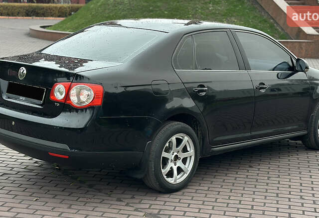 Черный Фольксваген Джетта, объемом двигателя 1.9 л и пробегом 296 тыс. км за 6999 $, фото 11 на Automoto.ua