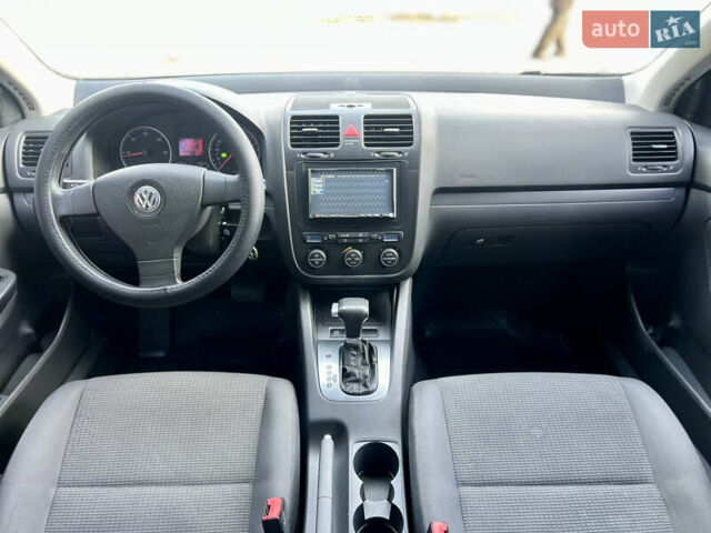 Черный Фольксваген Джетта, объемом двигателя 1.9 л и пробегом 296 тыс. км за 6999 $, фото 15 на Automoto.ua