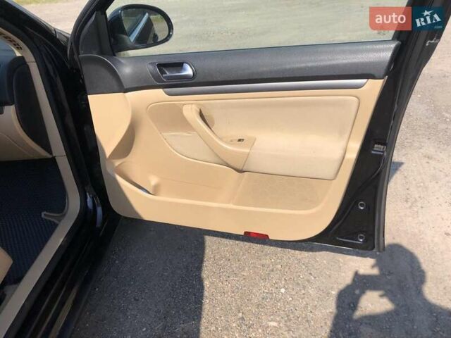 Чорний Фольксваген Джетта, об'ємом двигуна 1.39 л та пробігом 157 тис. км за 5300 $, фото 6 на Automoto.ua