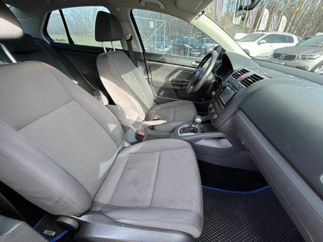 Чорний Фольксваген Джетта, об'ємом двигуна 1.6 л та пробігом 245 тис. км за 7200 $, фото 15 на Automoto.ua