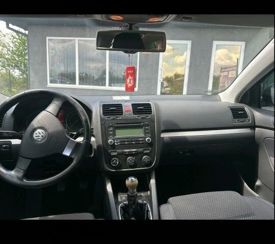 Чорний Фольксваген Джетта, об'ємом двигуна 1.9 л та пробігом 246 тис. км за 5700 $, фото 7 на Automoto.ua