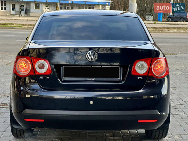 Черный Фольксваген Джетта, объемом двигателя 1.9 л и пробегом 296 тыс. км за 6999 $, фото 5 на Automoto.ua