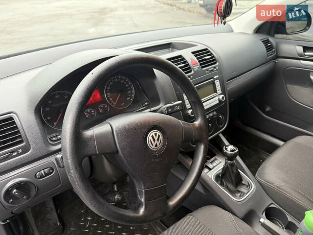 Чорний Фольксваген Джетта, об'ємом двигуна 1.6 л та пробігом 273 тис. км за 6500 $, фото 3 на Automoto.ua